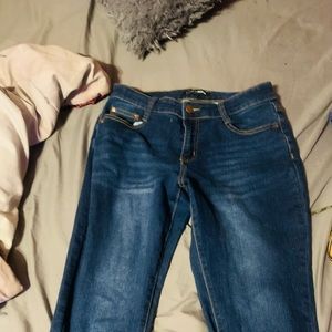 Fashion nova mid waist jeans!!